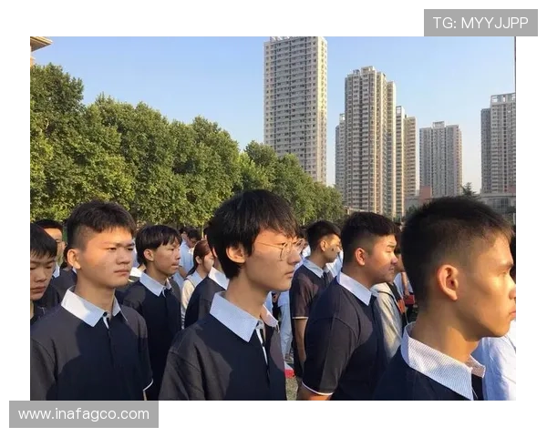 瓜里拉帕目标20球 充满信心迎接新赛季